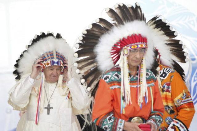 489638_canada_pope_46535 f204967fda914d9b8cd26b21cb5eaba5 676x451.jpg