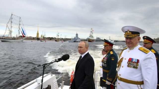 489937_russia_navy_day_34288 e094dd378dc945d6b47dec229c5d50f7 676x451.jpg