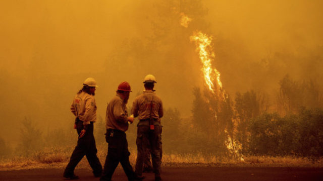 489959_western_wildfires_77234 04ec57972e5a4200aa807c53be9de917 676x450.jpg