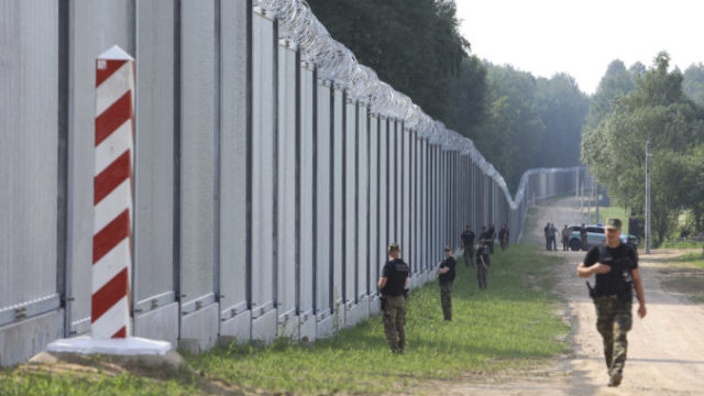 490153_migration_poland_belarus_59160 329ef20810b04b01abe5a9393cf89412 676x451.jpg