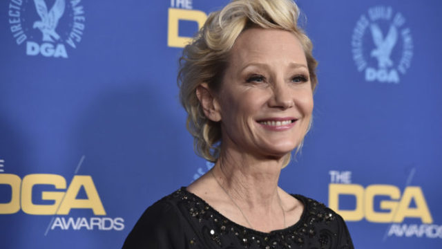 490602_anne_heche_crash_54910 f2b43305c826442badbfe439a9e64aed 676x449.jpg