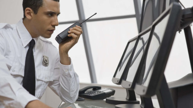 491044_spion 676x451.jpg