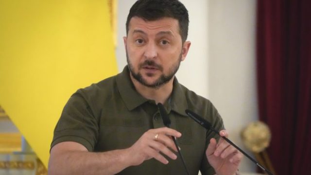 491141_volodymyr zelenskyj 676x455.jpg