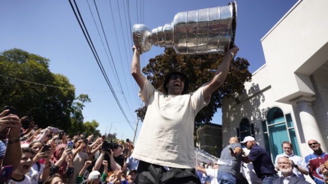 491482_stanley_cup_canada_hockey_91435 96cc9af883134f3aa11a48c7569723b8 676x451.jpg