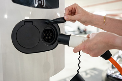 491888_durethan_elektromobilita_konektor.jpg