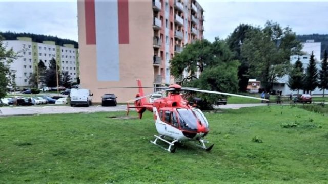 492616_ate vrtulnikova zachranna pomoc nehoda zachranari 676x348.jpg