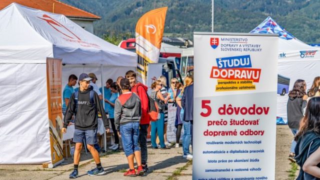 492930_cielom podujatia studuj dopravu je zvysit zaujem ziakov zakladnych skol o studium na strednych odbornych skolach a vysokych skolach v oblasti dopravy 676x423.jpg