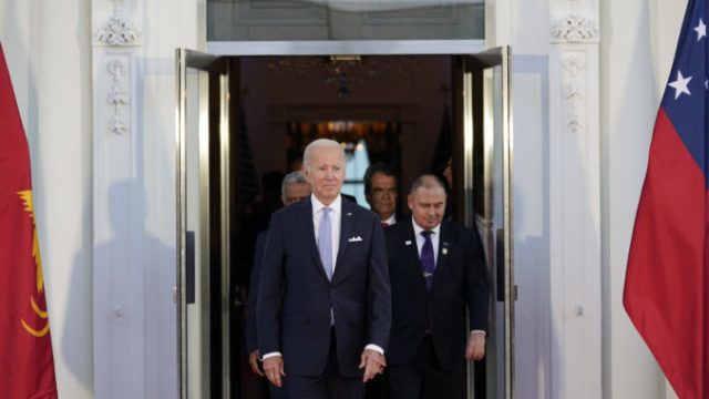 493396_biden_pacific_islands_43402 975518b14f76447e8f4099316e88a1c0 676x451.jpg