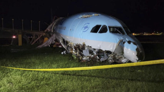 494759_philippines_plane_accident_10997 f34669148819405c9a6ae7570e5a0152 676x451.jpg