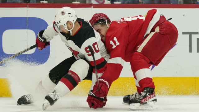 494899_devils_red_wings_hockey_82862 88d1b256fb9044afbdf501f20da2d761 676x451.jpg