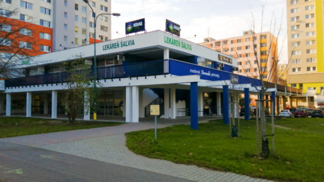 497049_kraj nobelovo namestie 676x507.jpg