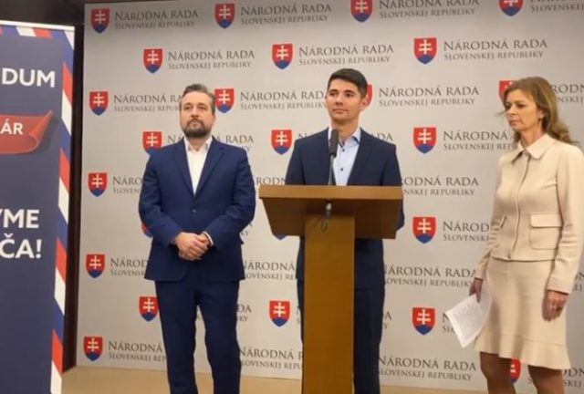 497260_lubos blaha erik kalinak daniela dolezalova 676x456.jpg