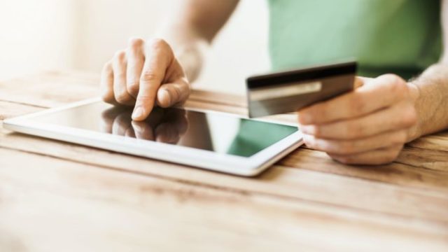 497467_e commerce_1 676x450.jpg