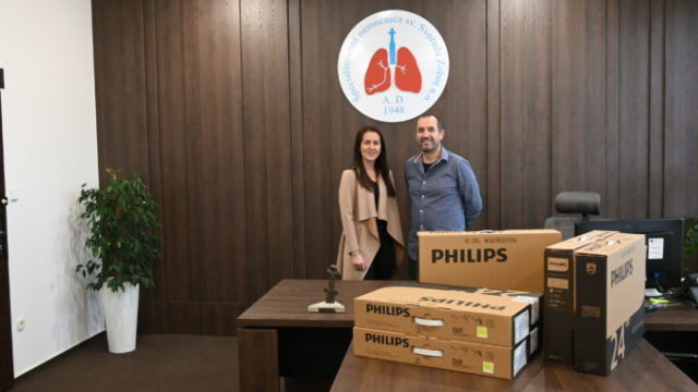 497653_adriana podobova hovorkyna tiposu a plamen kabaivanov riaditel nemocnice zobor 676x380.jpg