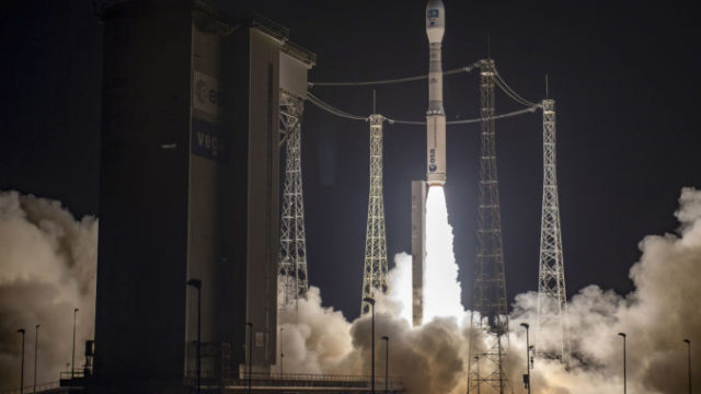 497734_france_europe_space_launch_failure_09099 436bacf4e3ad4423a699dc578dc5b858 676x479.jpg