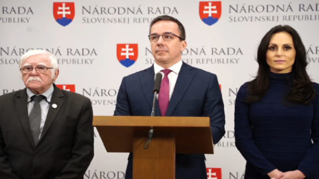 498571_erik tomas 676x345.jpg