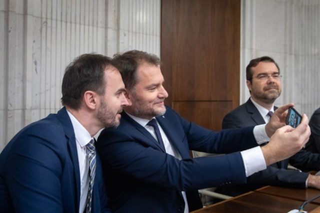 498906_michal sipos igor matovic 676x451.jpg