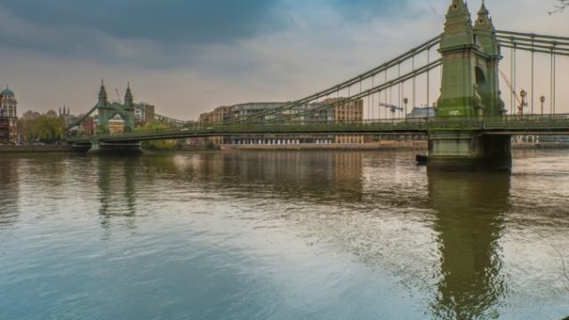 499112_hammersmith_bridge 676x478.jpg