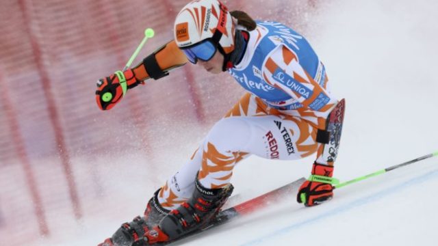 499147_petra vlhova obrovsky slalom kronplatz 676x451.jpg