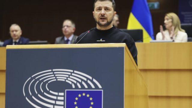 499917_volodymyr zelenskyj europarlament 676x451.jpg