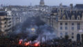 501195_aptopix_france_pension_protests_98418 676x451.jpg