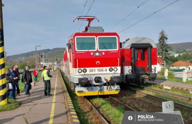503062_tragicka nehoda vlak bratislava vinohrady 676x438.jpg