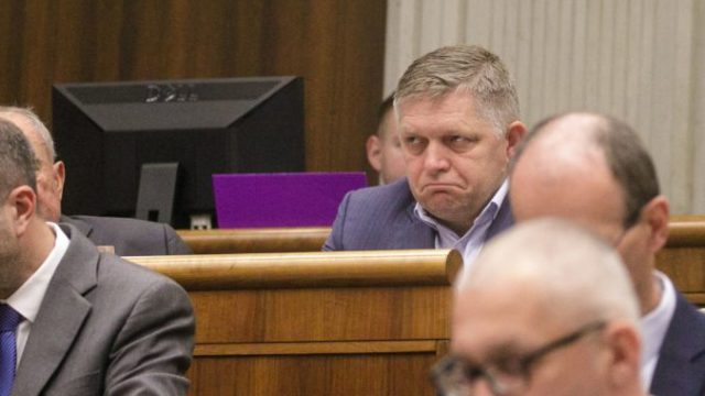 503953_robert fico 676x451.jpg