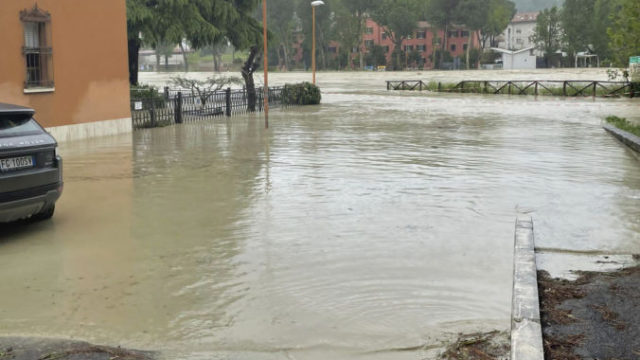 504319_italy_floods_97984 676x451.jpg