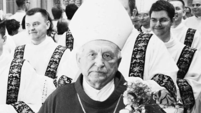 504618_348476762_638903257726171_9105991984452524074_n 676x479.jpg