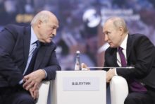 504748_aptopix_russia_economic_forum_61769 676x451.jpg