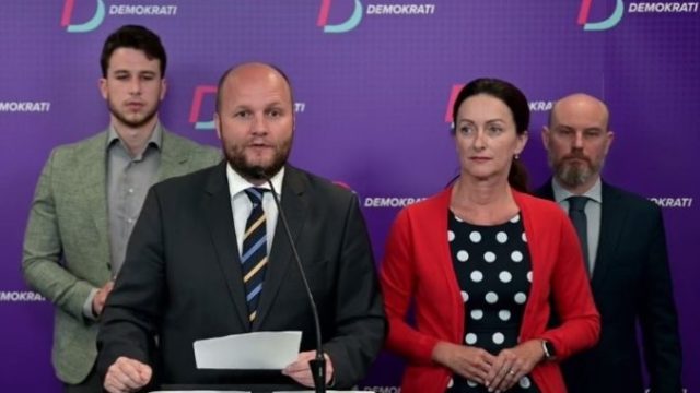 505056_demokrati 676x414.jpg