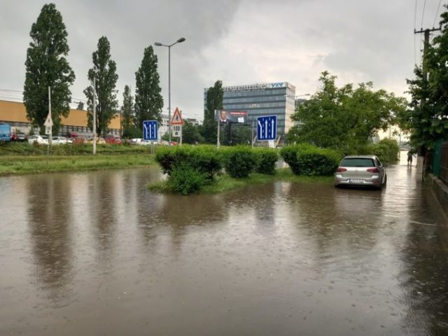 505501_bratislava dazd 676x507.jpg