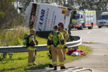 505618_australia_bus_crash_54606 676x451.jpg