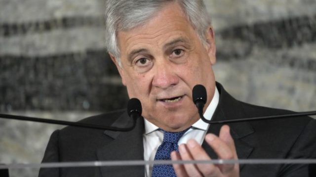 506261_antonio tajani 676x451.jpg