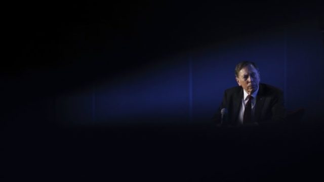 506286_david petraeus 676x451.jpg