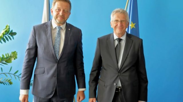 507163_347583042_665749858915083_3635647335477265515_n 676x450.jpg