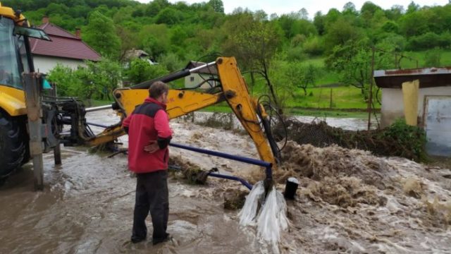 508273_01 676x507.jpg