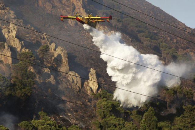 508326_italy_wildfires_40776 676x451.jpg