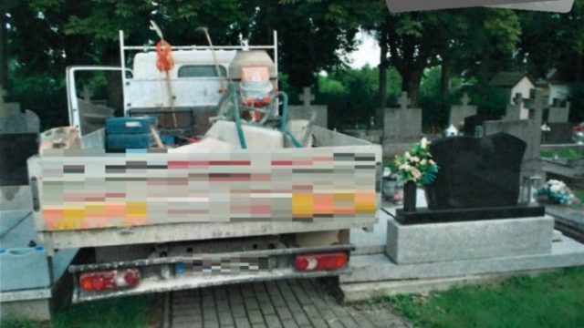 508965_366359123_678860370954209_8583597954452728025_n 676x453.jpg