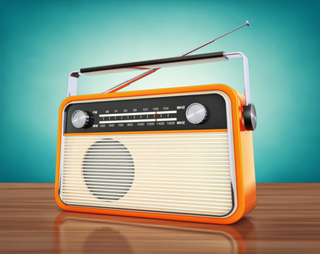 510412_radio 676x538.jpg