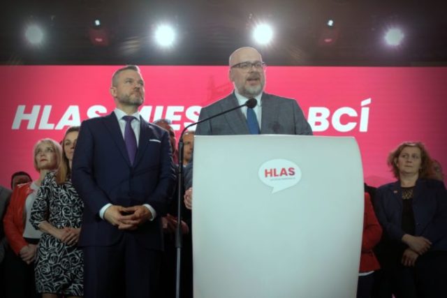 510433_peter pellegrini michal kalinak 676x451.jpg