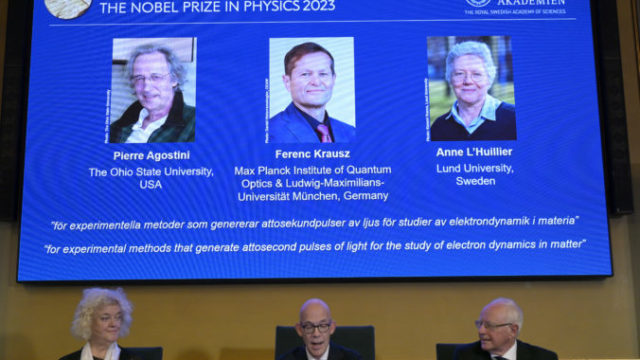 511500_nobel_physics_16506 676x451.jpg