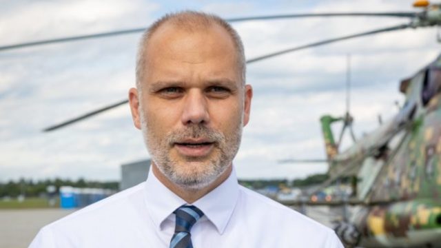 511579_minister obrany martin sklenar 676x407.jpg