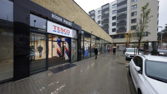 513706_tesco rinok raca m 676x451.jpg