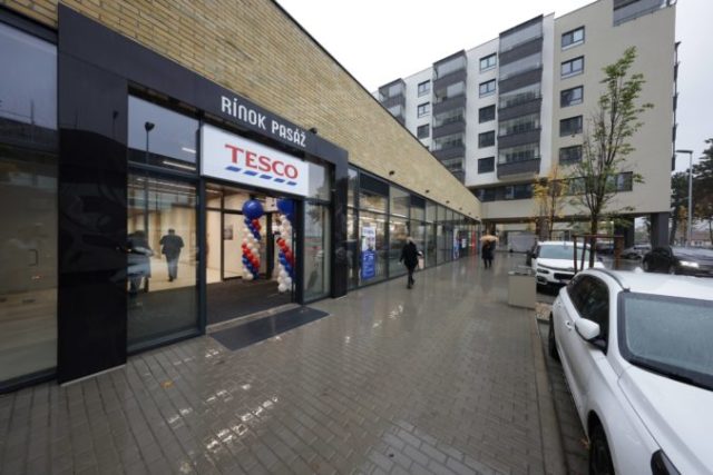 513706_tesco rinok raca m 676x451.jpg