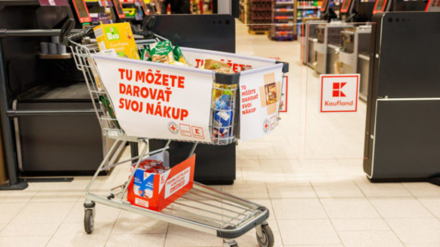 513848_potravinova zbierka foto kaufland cover 676x451.jpg
