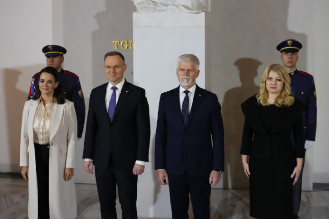 514725_czech_republic_v4_presidents_43858 676x451.jpg