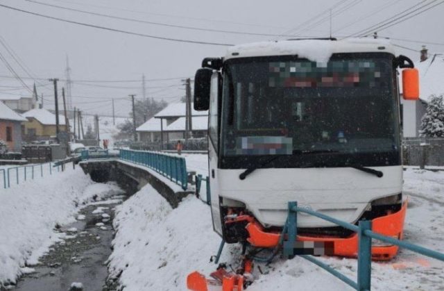 515082_autobus e1701254767676 676x443.jpg