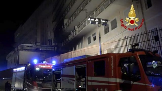 515648_italy_hospital_fire_82234 676x451.jpg