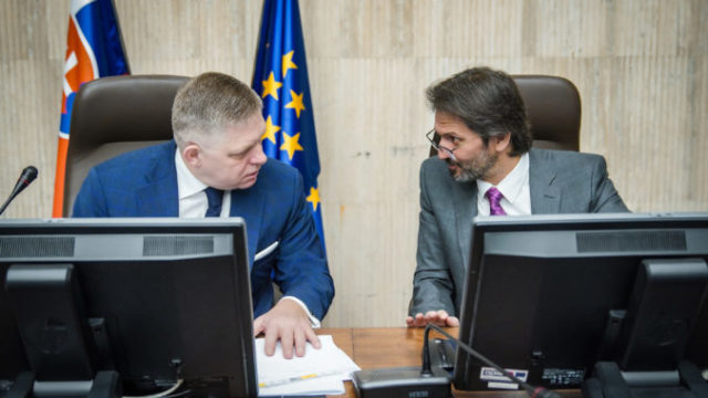 516666_robert fico robert kalinak 1 676x451.jpg